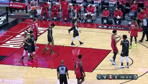 【2021年04月28日 森林狼vs火箭集锦】背打转身碾压进场 伍德单打麦克丹尼尔斯勾手命中