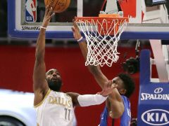 NBA精彩图片：独行侠115-105战胜活塞