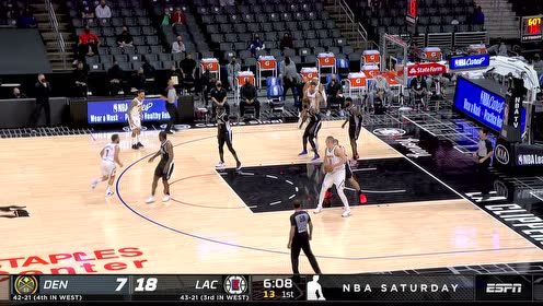 【2021年05月02日 掘金vs快船集锦】没人包夹我就单打了啊 约基奇篮下强攻毫无难度