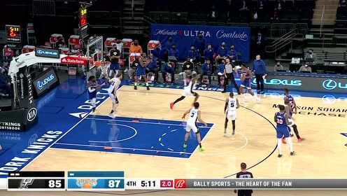 【2021年05月14日 马刺vs尼克斯集锦】西北望射天狼 伯克斯底角拉弓射箭三分压哨命中