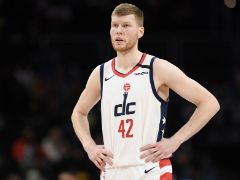 官方：贝尔坦斯小腿拉伤本场比赛不会回归