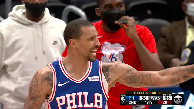 【2021年06月01日 76人vs奇才集锦】场下观众都沸腾了 威少摘星拿月完成暴力补扣
