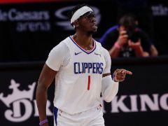 奇兵！雷吉全场15中8拿到25分9篮板3助攻