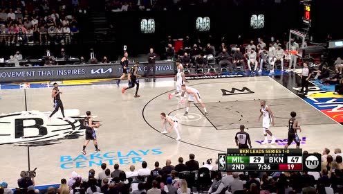 【2021年06月08日 雄鹿vs篮网集锦】字母哥突破篮下 飘逸上篮轻松写意