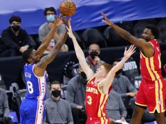 NBA精彩图片：老鹰102-118不敌76人