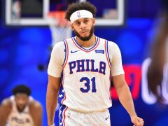 赛斯-库里爆发！半场三分球4中4砍下14分