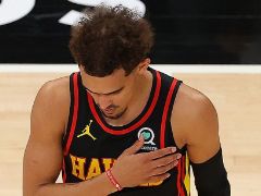 首发不给力啊！半场结束除特雷杨外，老鹰其余四人仅得12分