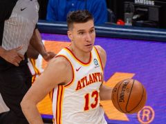 老鹰官方：博格丹-博格达诺维奇因右膝酸痛退出本场比赛