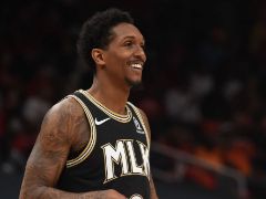 名记：路威与老鹰达成1年500万的合同