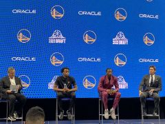 跟队记者：勇士正式签下7号秀库明加和14号秀穆迪