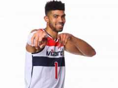 太阳官方：球队正式签下钱德勒-哈奇森