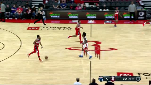 【2021年10月06日 奇才vs火箭集锦】时隔十个月重回赛场的首分！丁威迪长驱直入滑翔上篮得手