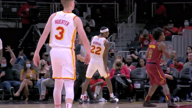 【2021年10月07日 骑士vs老鹰集锦】肉眼可见的天赋！雷迪什勇闯龙潭完成单臂战斧