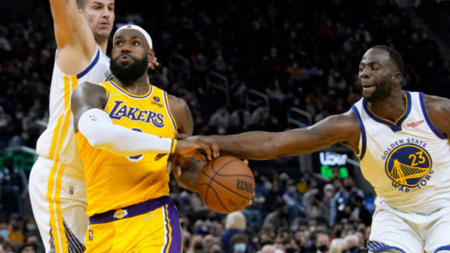 【2021年10月09日 湖人vs勇士集锦】湖人114-121勇士 詹姆斯携威少新赛季首亮相库里三节30分完美复仇