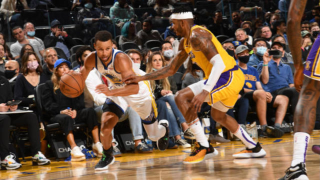 【2021年10月09日 湖人vs勇士集锦】库里vs湖人集锦 三节狂砍30分无解三分再度回归