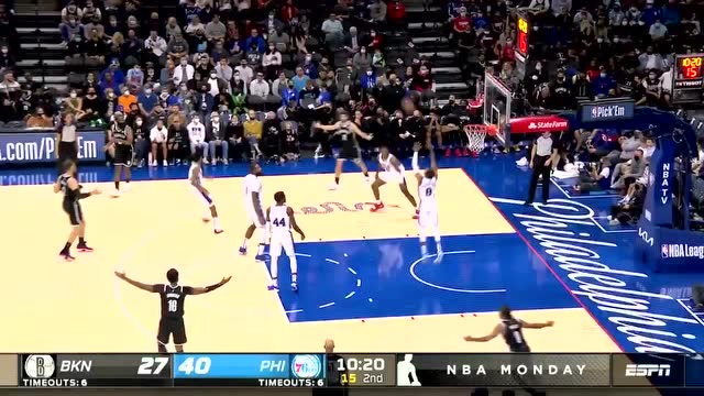 【2021年10月12日 篮网vs76人集锦】哈登感到困惑了 这球裁判居然不吹犯规了