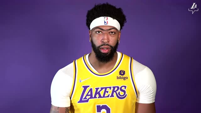 【2021年10月20日 勇士vs湖人集锦】新征程众星携手出场！湖人官方发布揭幕战大片