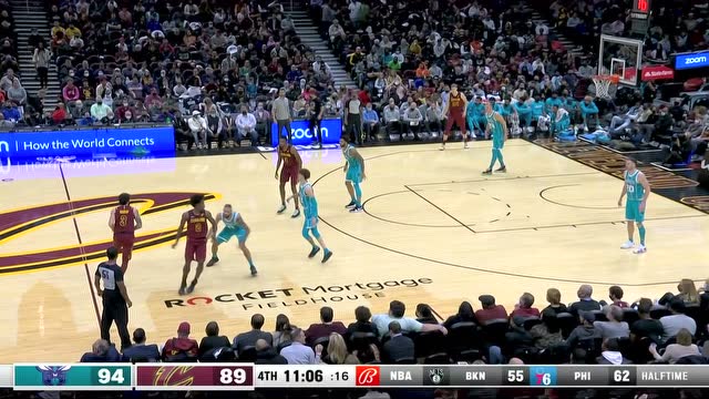 【2021年10月23日 黄蜂vs骑士集锦】求普拉姆利心理阴影面积 莫布里篮下蜻蜓点水送出隔扣