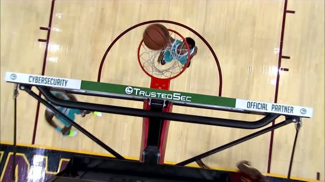 【2021年10月23日 黄蜂vs骑士集锦】完全摁不住了！奥斯曼行进间击地妙传助攻塞克斯顿上篮得手