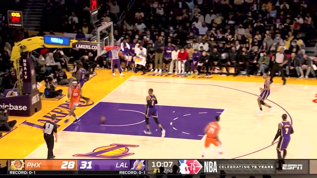 【2021年10月23日 太阳vs湖人集锦】詹姆斯撤步中投命中 太阳追身3秒进攻强势还击