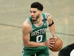 科比门徒！塔图姆24投12中砍下31分帮助球队取得赛季首胜