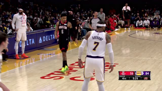 【2021年11月01日 火箭vs湖人集锦】老将在向对面的年轻人说再见 安东尼三分命中分差被继续扩大