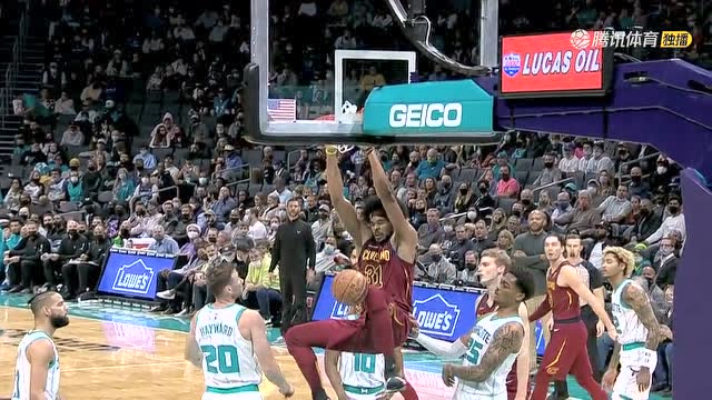 【2021年11月02日 骑士vs黄蜂集锦】兄弟别慌！马尔卡宁高举高打不中阿伦神兵天降挂筐补扣