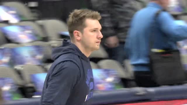 【2021年11月03日 热火vs独行侠集锦】独行侠精神小伙 东契奇vs热火赛前热身