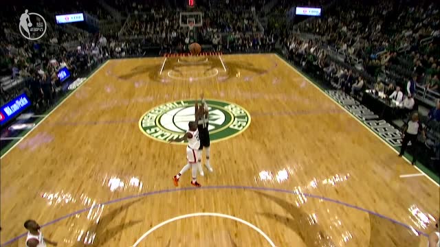 【2021年11月06日 尼克斯vs雄鹿集锦】进化速度肉眼可见！字母哥弧顶飚射三分流畅写意