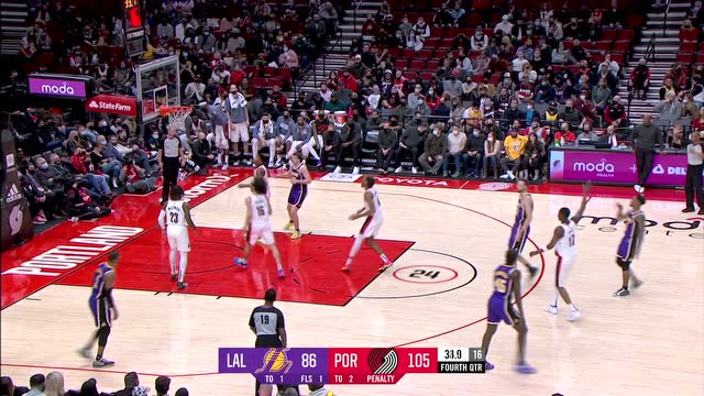 【2021年11月07日 湖人vs开拓者集锦】湖人新晋射手上线 蒙克外线完成三分命中