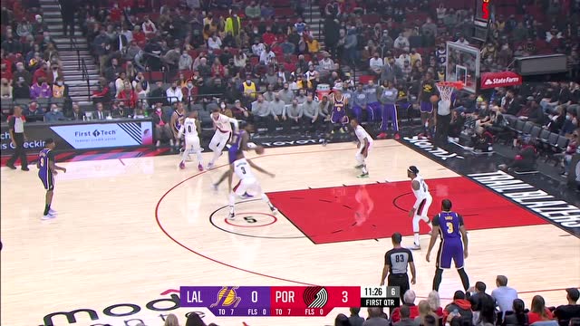 【2021年11月07日 湖人vs开拓者集锦】宛如巨灵神下凡 小乔丹飞身暴扣得手