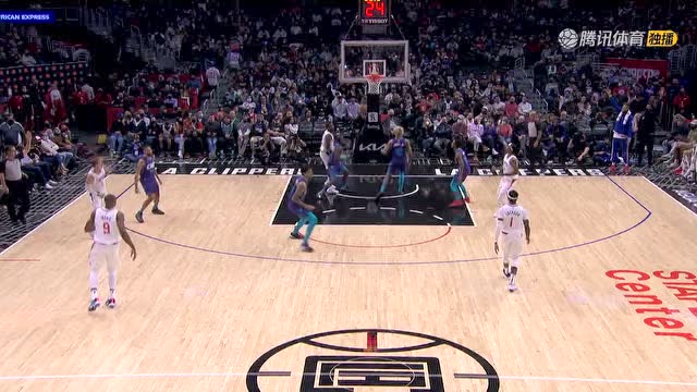 【2021年11月08日 黄蜂vs快船集锦】肯纳德外线发难手起刀落 再中压哨三分进展大心脏本身