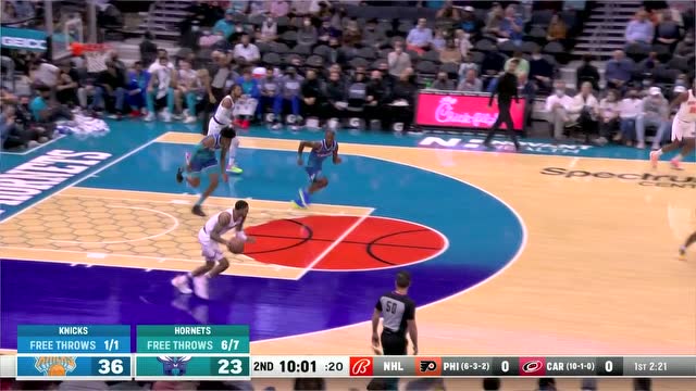 【2021年11月13日 尼克斯vs黄蜂集锦】身高臂长双手擎天 罗宾逊内线接球隔扣普拉姆利