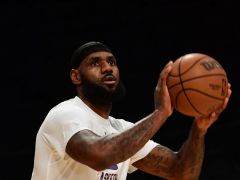 随队记者：詹姆斯接近复出时间，目前场上训练进展很不错