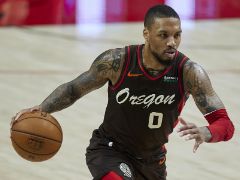 安芬尼-西蒙斯代替利拉德首发出场