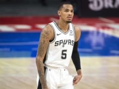 队史首人！德章泰-穆雷上半场便砍下20分7篮板5助攻