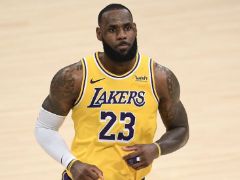 詹姆斯出战活塞比赛成疑