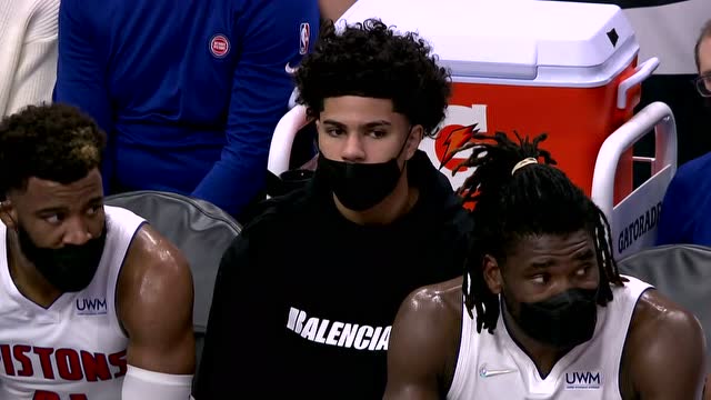 【2021年11月22日】NBA常规赛：湖人vs活塞第1节中文解说回放