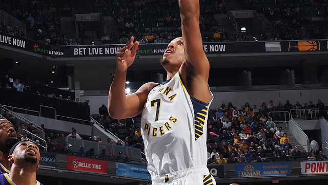 【2021年11月25日 湖人vs步行者集锦】布罗格登vs湖人集锦 空砍28+7独木难支难救主