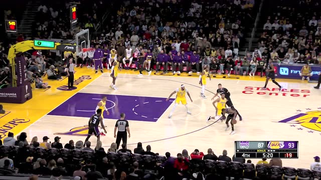 【2021年11月27日 国王vs湖人集锦】这是威有引力？威少手不粘球风骚喂饼詹姆斯