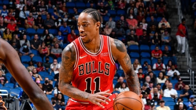 【2021年11月27日 公牛vs魔术集锦】德罗赞vs魔术集锦 23+5+4外线出手连中三记三分