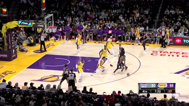 【2021年11月27日 国王vs湖人集锦】主场嘘声震天 霍华德被吹犯规非常不解