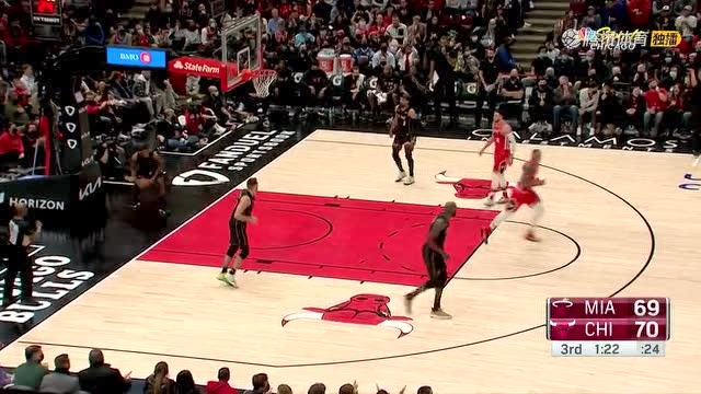 【2021年11月28日 热火vs公牛集锦】怀特劈头盖脸大帽巴特勒 德罗赞反击快攻欧洲步抛投命中