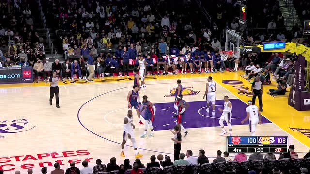 【2021年11月29日 活塞vs湖人集锦】奥胖正在向你招手 詹姆斯传球直接砸萨迪克贝脸