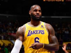 里程碑！詹姆斯生涯常规赛运动战进球数突破13000大关