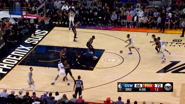 【2021年12月01日 勇士vs太阳集锦】我就听不得解说嘉宾说我面！艾顿劈头盖脸大帽维金斯