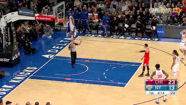 【2021年12月03日 公牛vs尼克斯集锦】吉布森被吹犯规怒吼裁判 连吃两T被驱逐出场