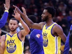 前森林狼队教练现场观看威金斯比赛