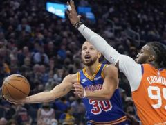 里程碑！库里职业生涯总得分突破19000大关