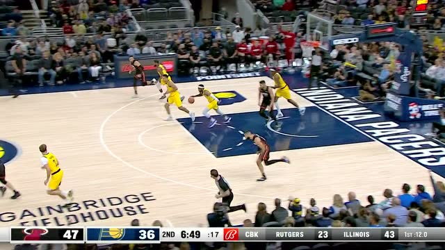 【2021年12月04日 热火vs步行者集锦】帽的你找不着北！特纳苍鹰猎食空中拦截戴德蒙